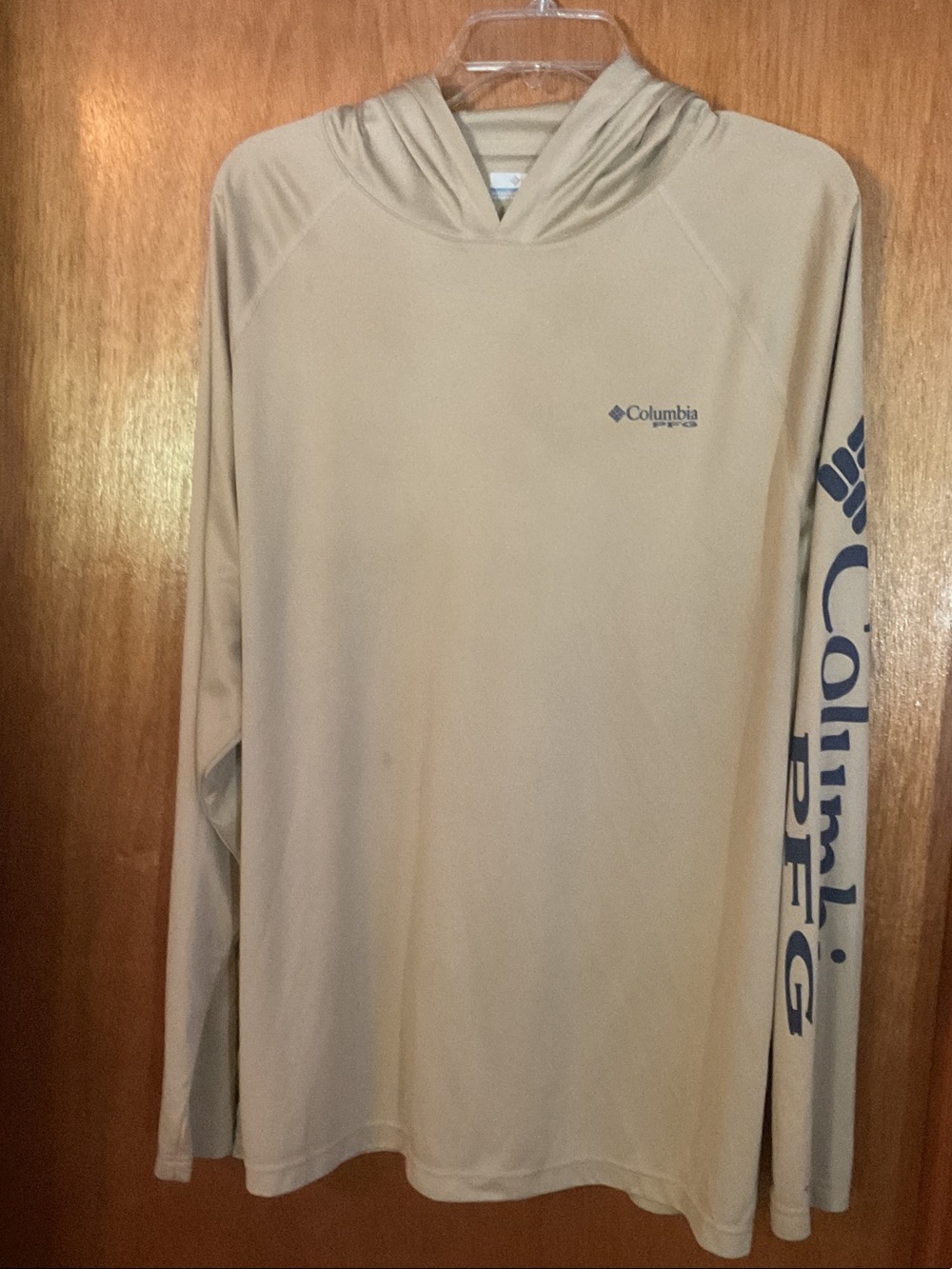 Columbia Tan Hooded Sun Shirt with Navy Sleeve Logo
